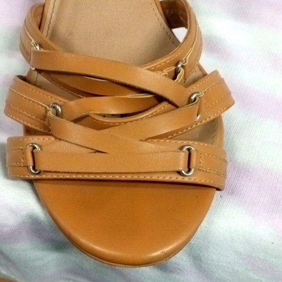Torrid Vegan Leather Strappy Wedge Heel Sandal Shoe Size 10W Wide - Picture 3 of 7